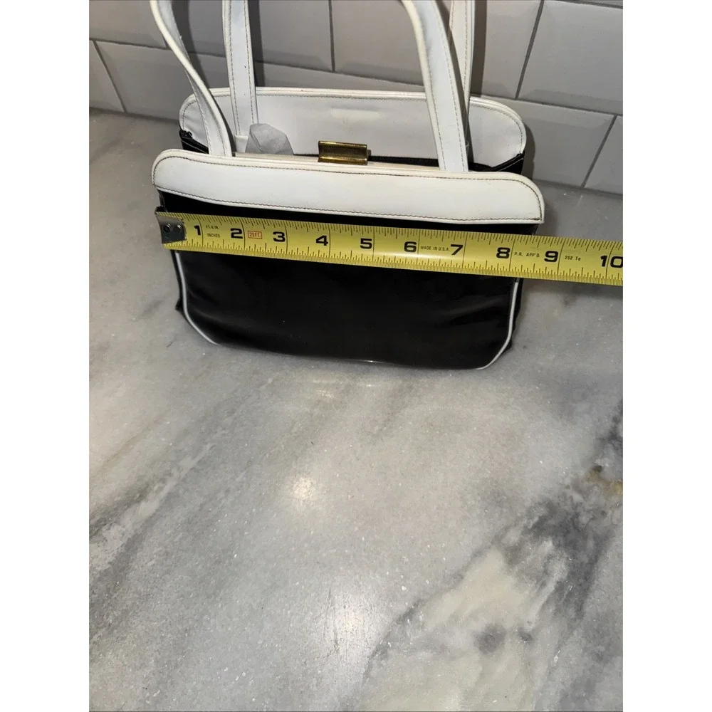 Ingber black/white patent leather Purse vintage 1950's With Brass Hardware Gw993